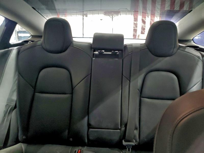 Фото 10 - TESLA MODEL 3