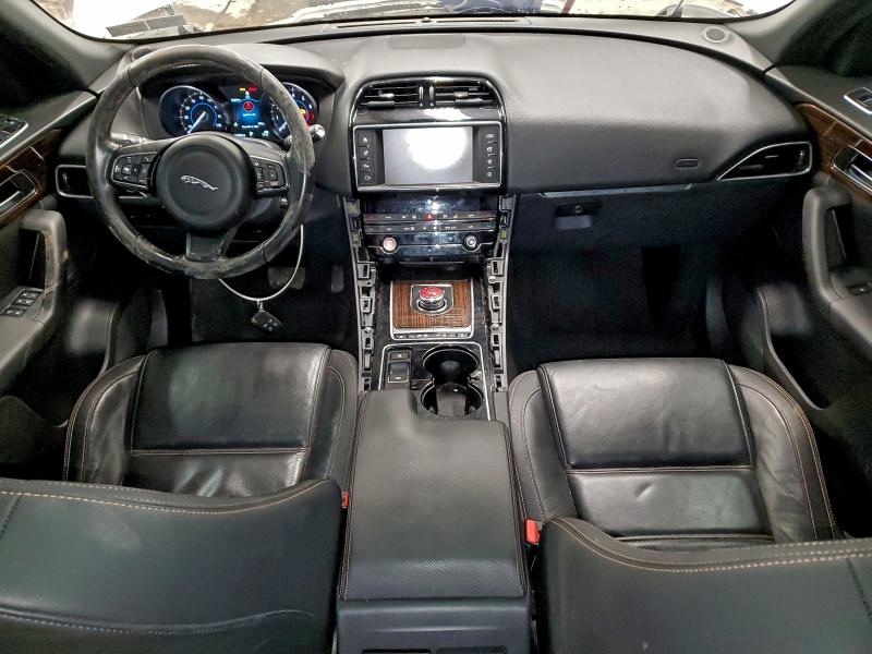 Фото 8 - JAGUAR F-PACE