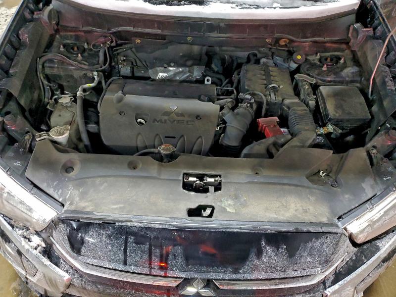 Фото 12 - MITSUBISHI OUTLANDER