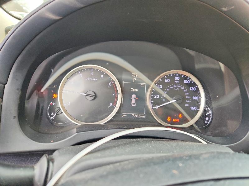 Фото 9 - LEXUS IS