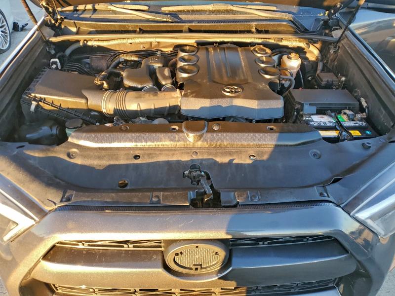 Фото 12 - TOYOTA 4RUNNER