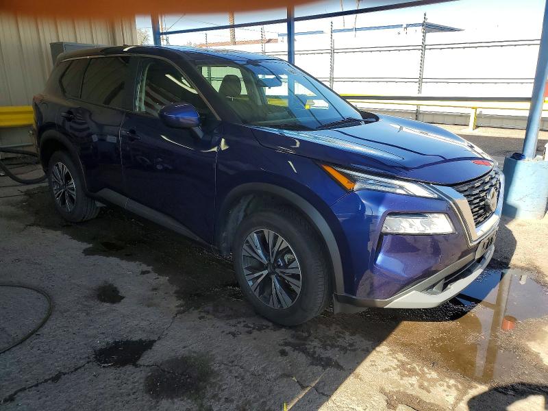 Фото 4 - NISSAN ROGUE