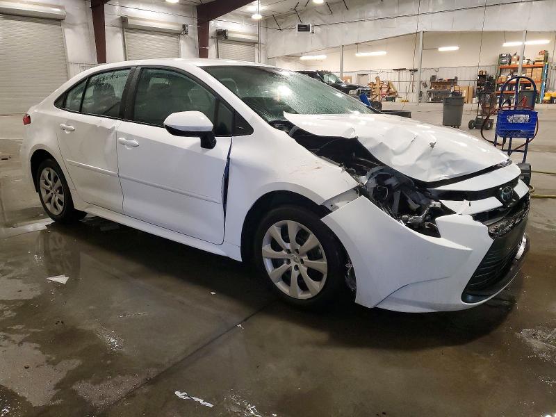 Фото 4 - TOYOTA COROLLA