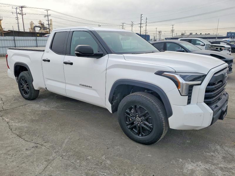 Фото 4 - TOYOTA TUNDRA