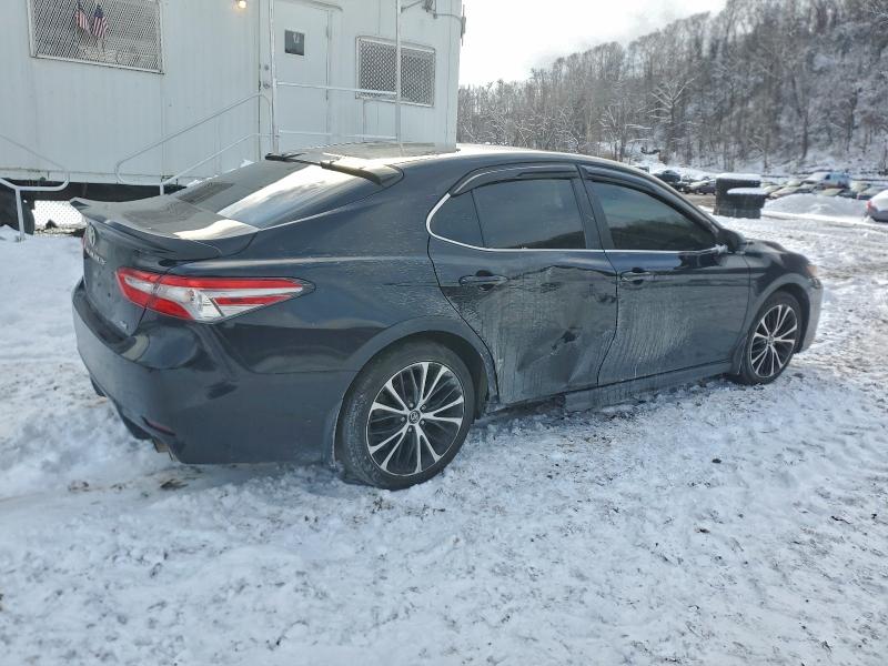 Фото 3 - TOYOTA CAMRY