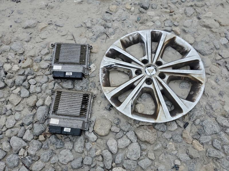 Фото 13 - FORD ESCAPE