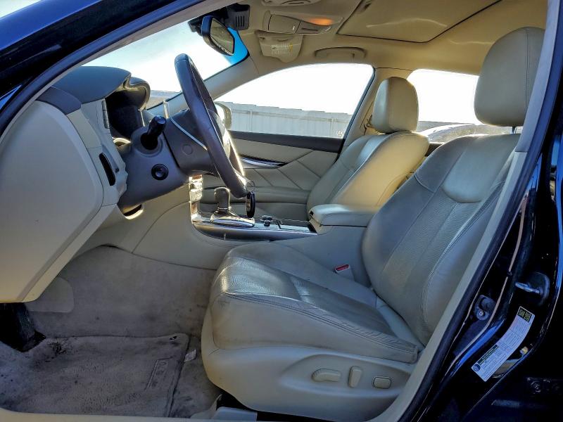 Фото 7 - INFINITI Q70