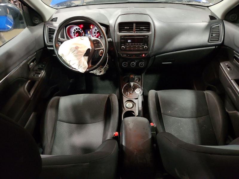 Фото 8 - MITSUBISHI OUTLANDER