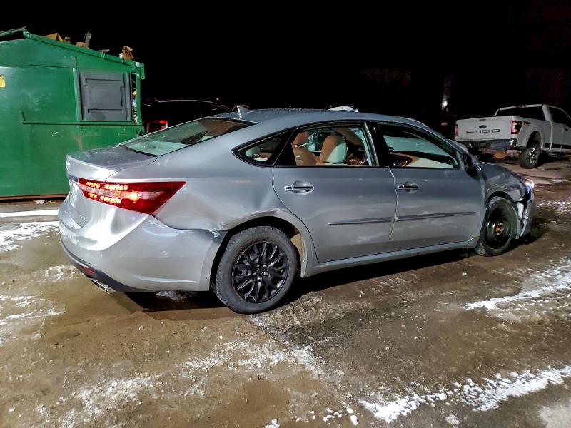 Фото 3 - TOYOTA AVALON