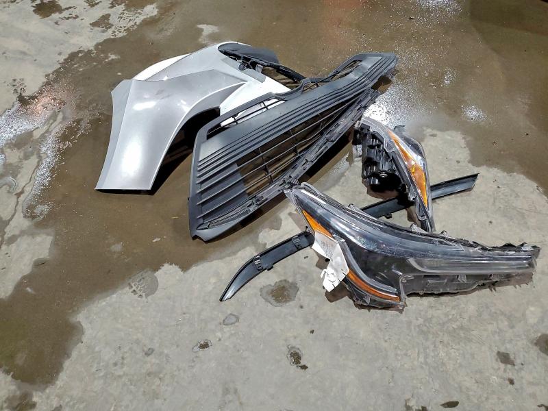 Фото 12 - TOYOTA COROLLA