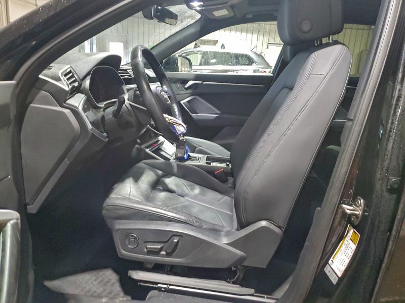 Фото 7 - AUDI Q3