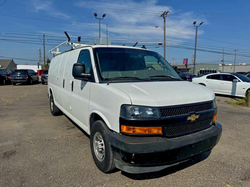 Фото 1 - CHEVROLET EXPRESS