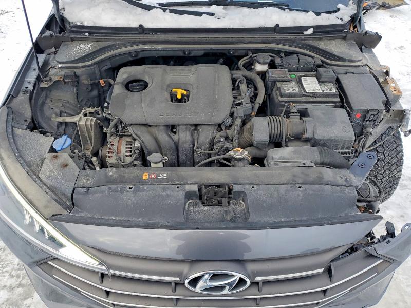 Фото 11 - HYUNDAI ELANTRA