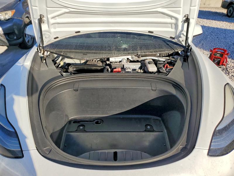 Фото 11 - TESLA MODEL 3