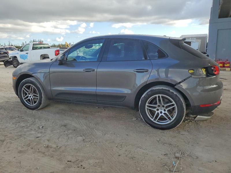 Фото 2 - PORSCHE MACAN