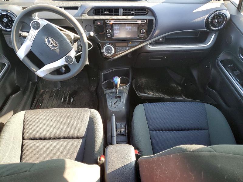 Фото 8 - TOYOTA PRIUS