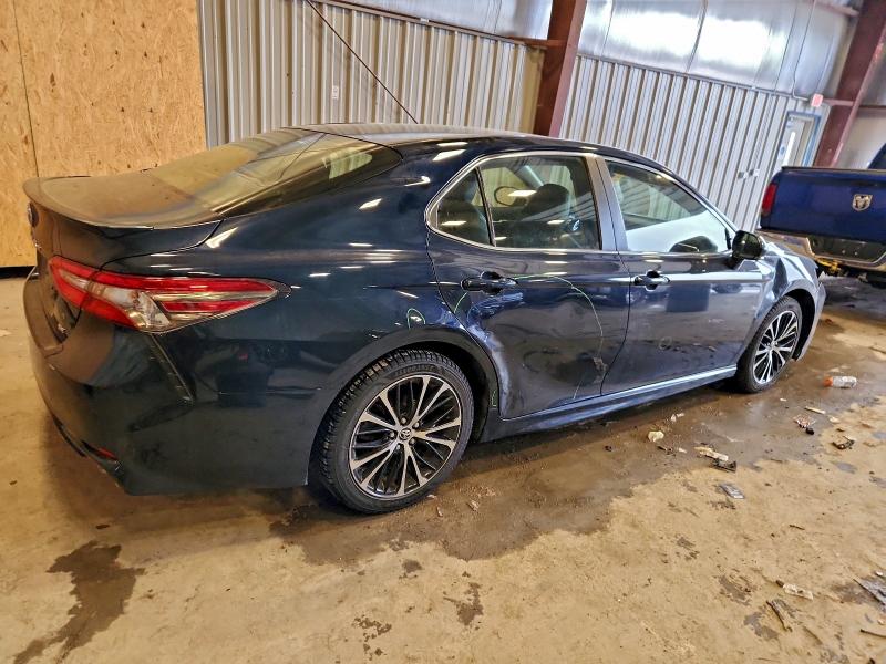 Фото 3 - TOYOTA CAMRY