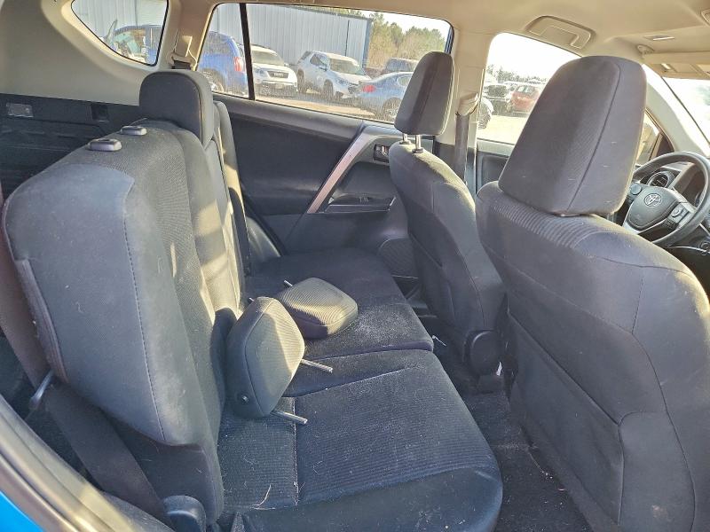 Фото 11 - TOYOTA RAV4