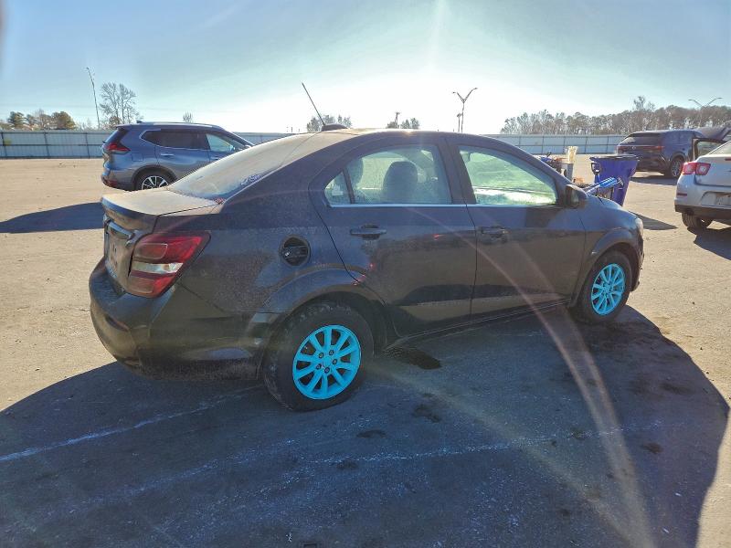 Фото 3 - CHEVROLET SONIC