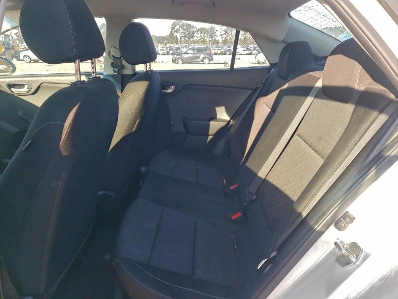 Фото 10 - KIA RIO