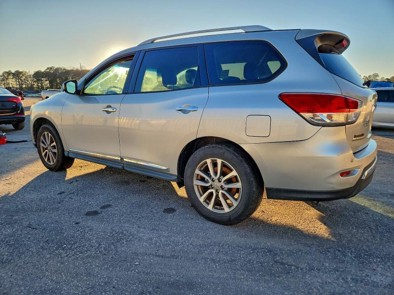 Фото 2 - NISSAN PATHFINDER