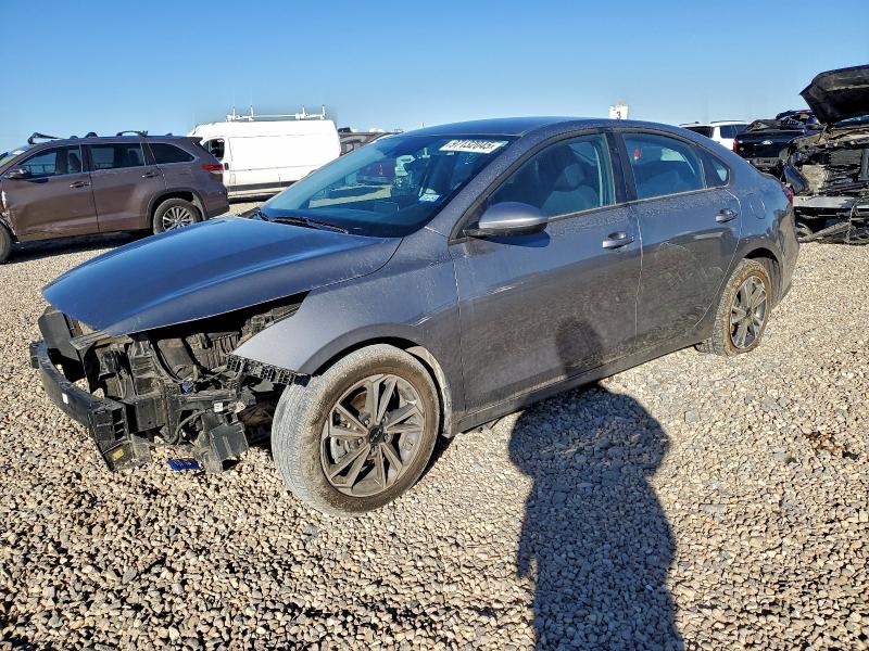 Фото 1 - KIA FORTE