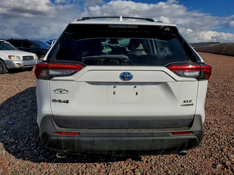 Фото 6 - TOYOTA RAV4