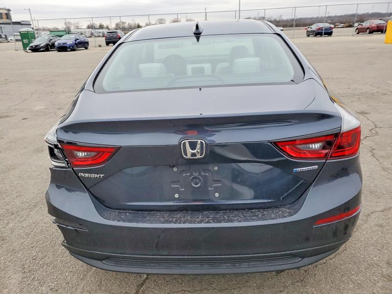 Фото 6 - HONDA INSIGHT