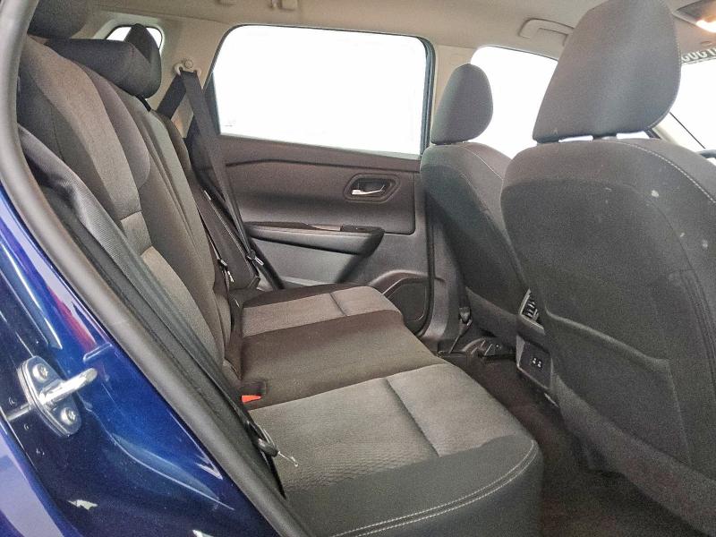 Фото 11 - NISSAN ROGUE