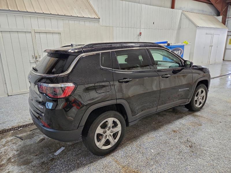 Фото 3 - JEEP COMPASS