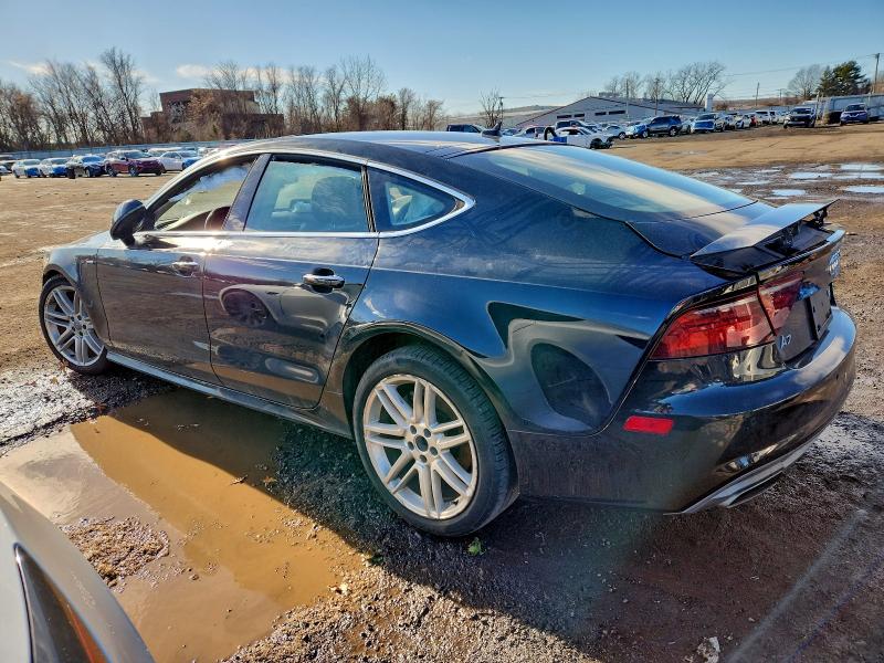 Фото 2 - AUDI A7