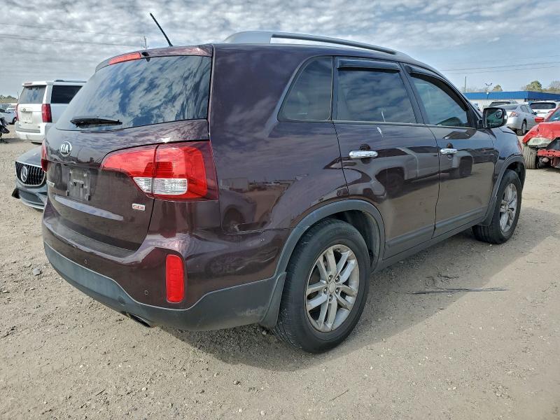 Фото 3 - KIA SORENTO