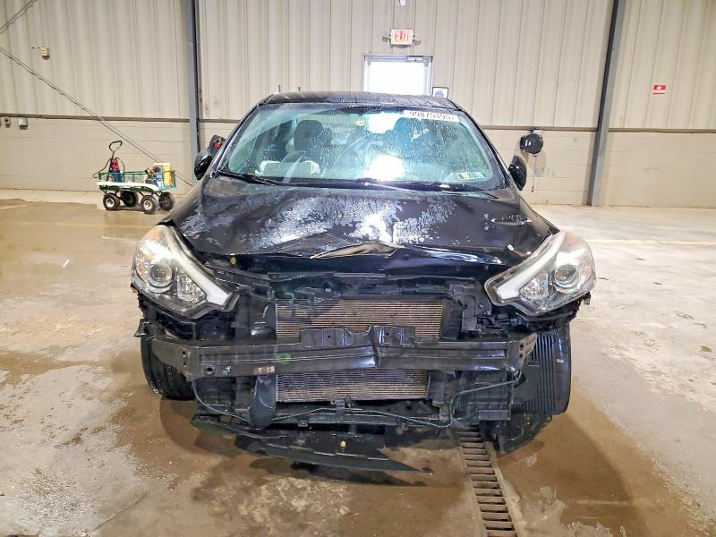 Фото 5 - KIA FORTE