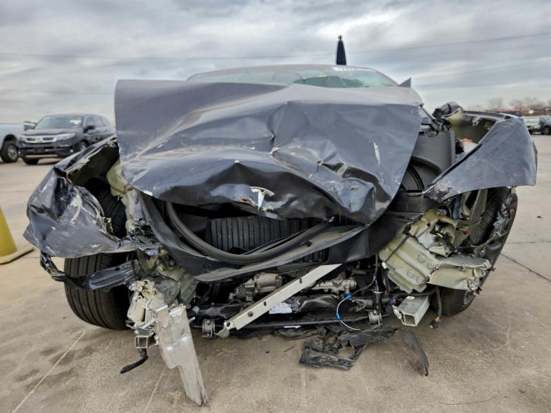 Фото 5 - TESLA MODEL 3