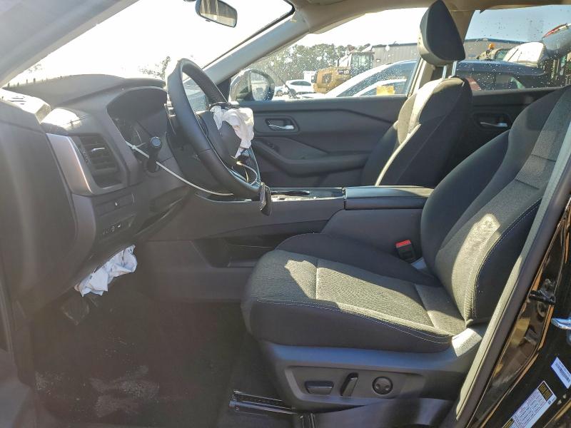 Фото 7 - NISSAN ROGUE