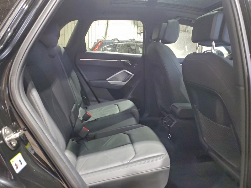 Фото 11 - AUDI Q3