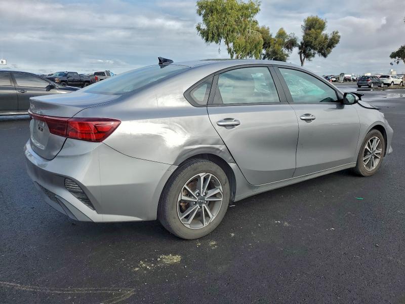 Фото 3 - KIA FORTE