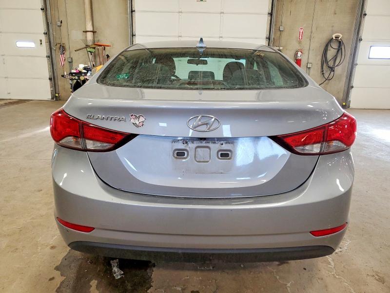 Фото 6 - HYUNDAI ELANTRA