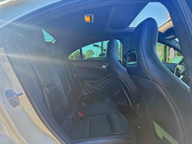 Фото 6 - MERCEDES-BENZ CLA-CLASS