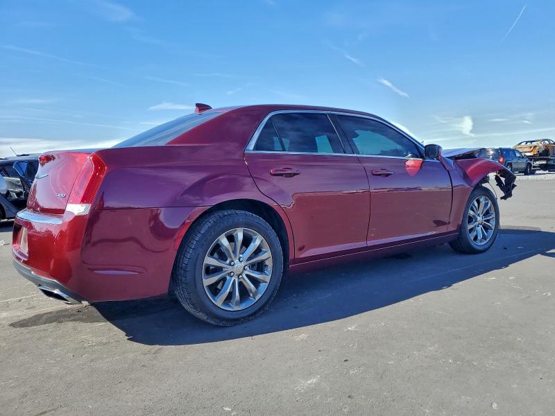 Фото 3 - CHRYSLER 300