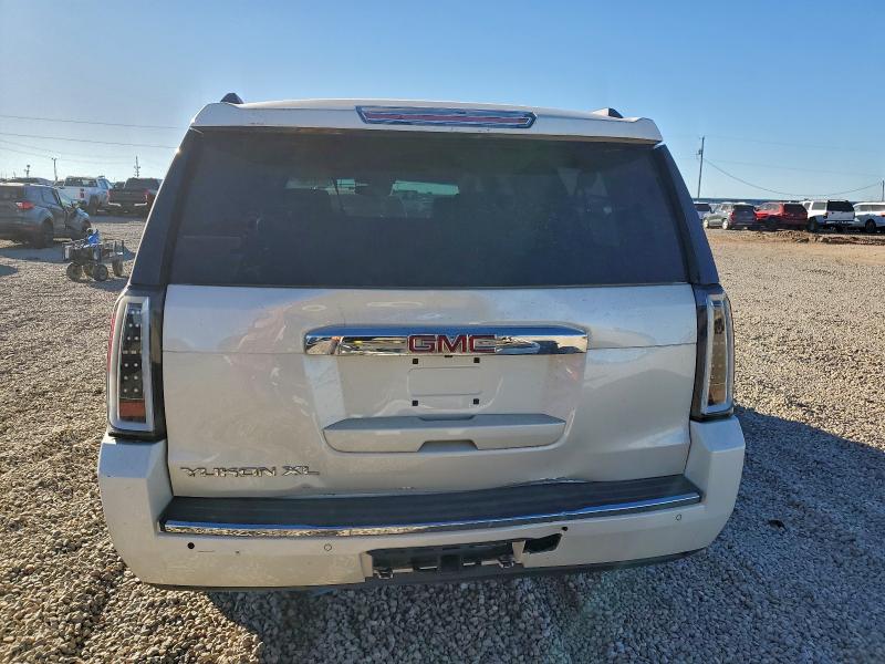 Фото 6 - GMC YUKON