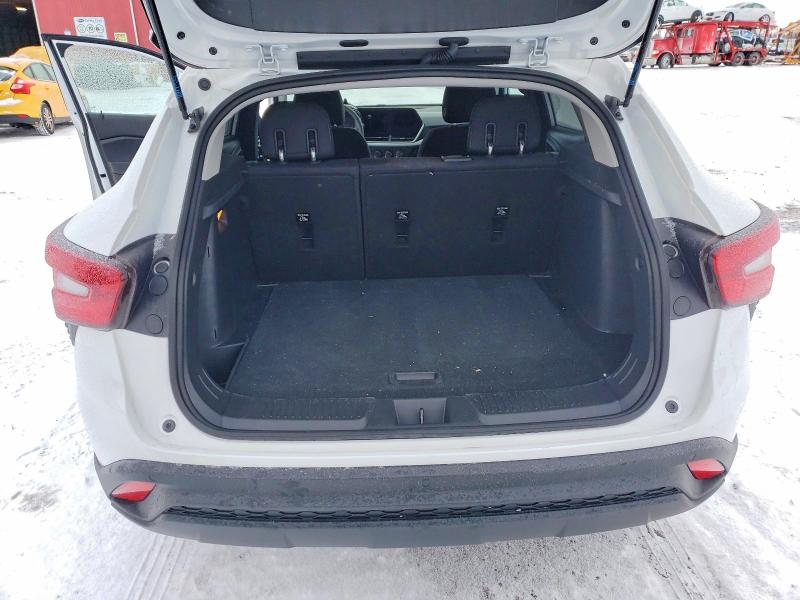 Фото 10 - CHEVROLET TRAX