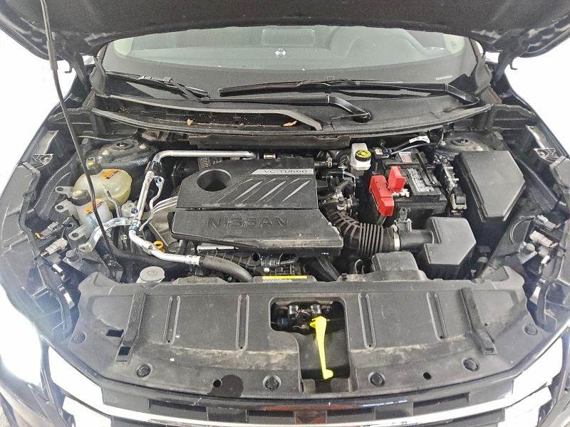 Фото 12 - NISSAN ROGUE