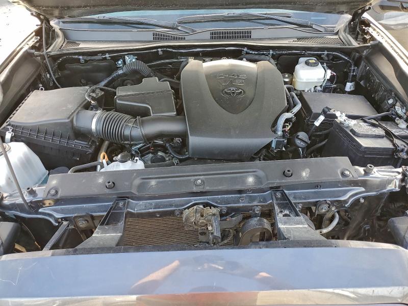 Фото 11 - TOYOTA TACOMA