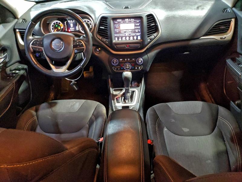 Фото 8 - JEEP GRAND CHER