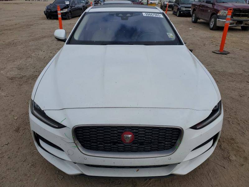 Фото 5 - JAGUAR XE