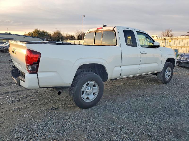 Фото 3 - TOYOTA TACOMA