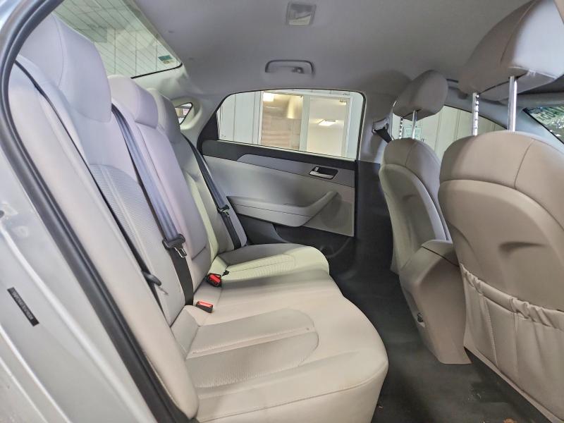 Фото 10 - HYUNDAI SONATA