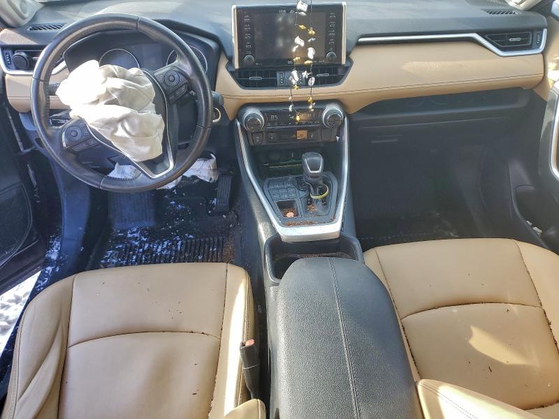 Фото 8 - TOYOTA RAV4