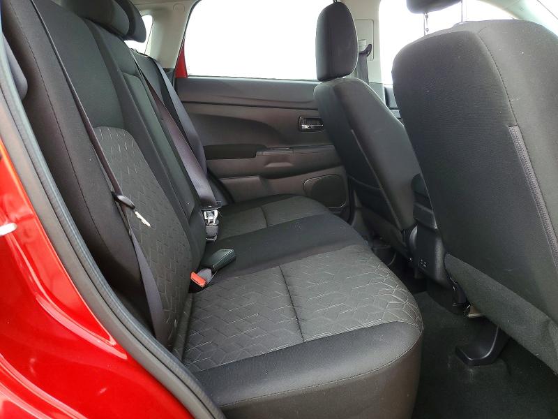 Фото 11 - MITSUBISHI OUTLANDER